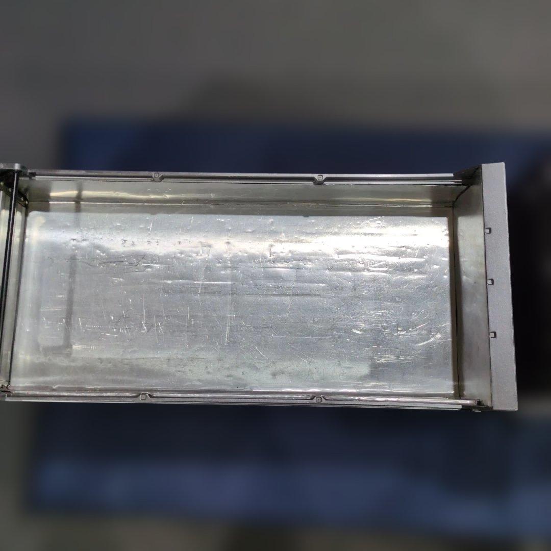 Mercedes-Benz Actros ダンプトラック シルバー