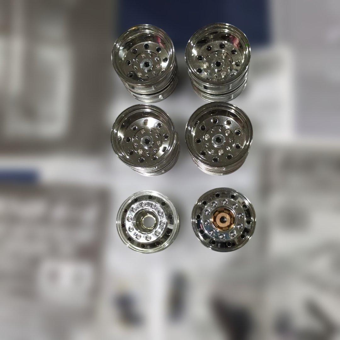 Mercedes-Benz Actros ダンプトラック シルバー