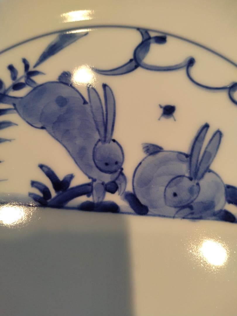 有田李荘窯染付のうさぎ花型21cm皿