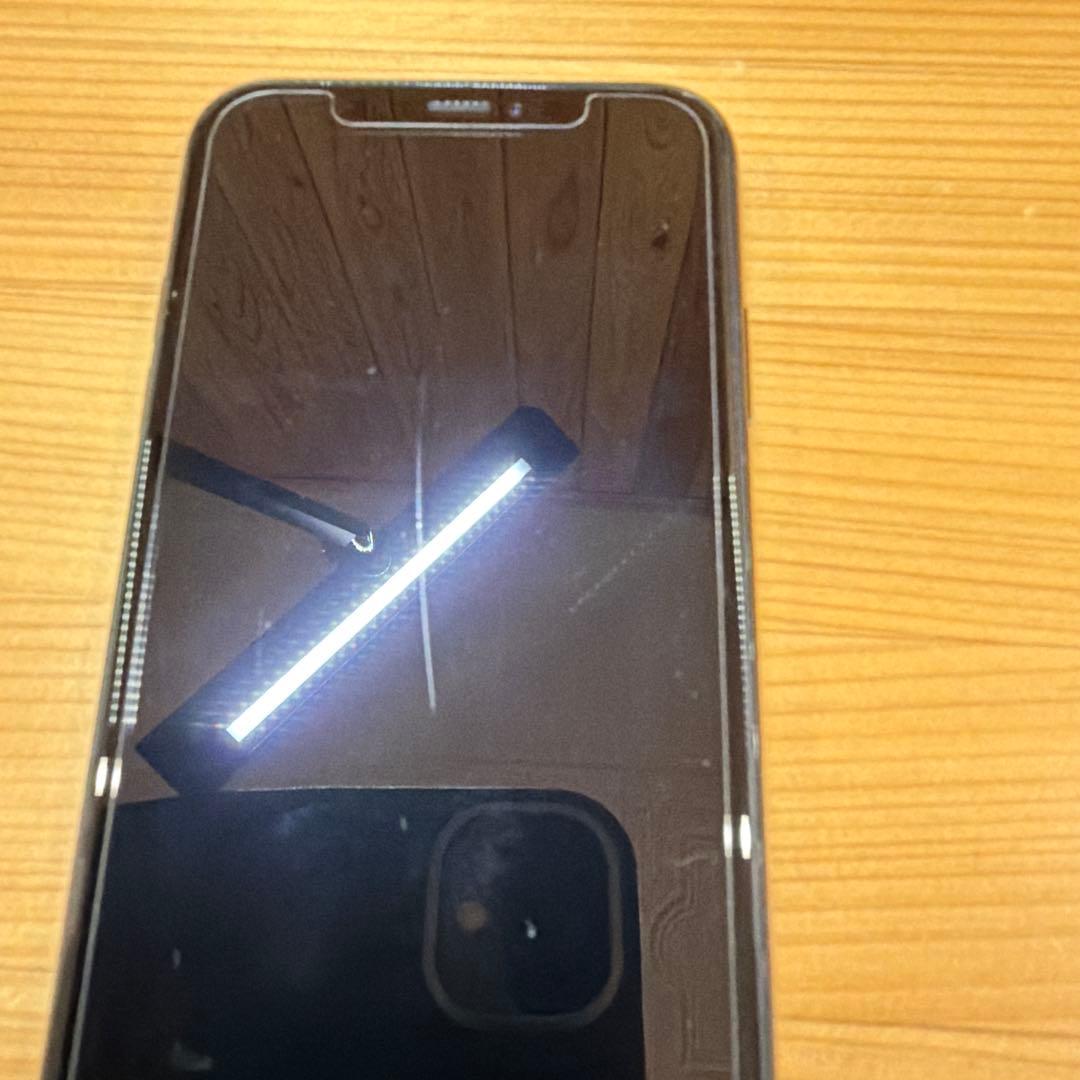 美品 iPhoneXR 128GB ブラック au