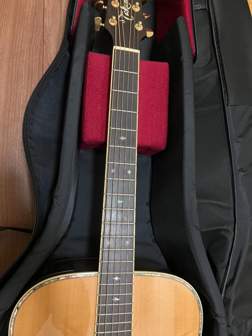 Takamine アコースティックギター ギグバッグ付　塗装浮きアリ