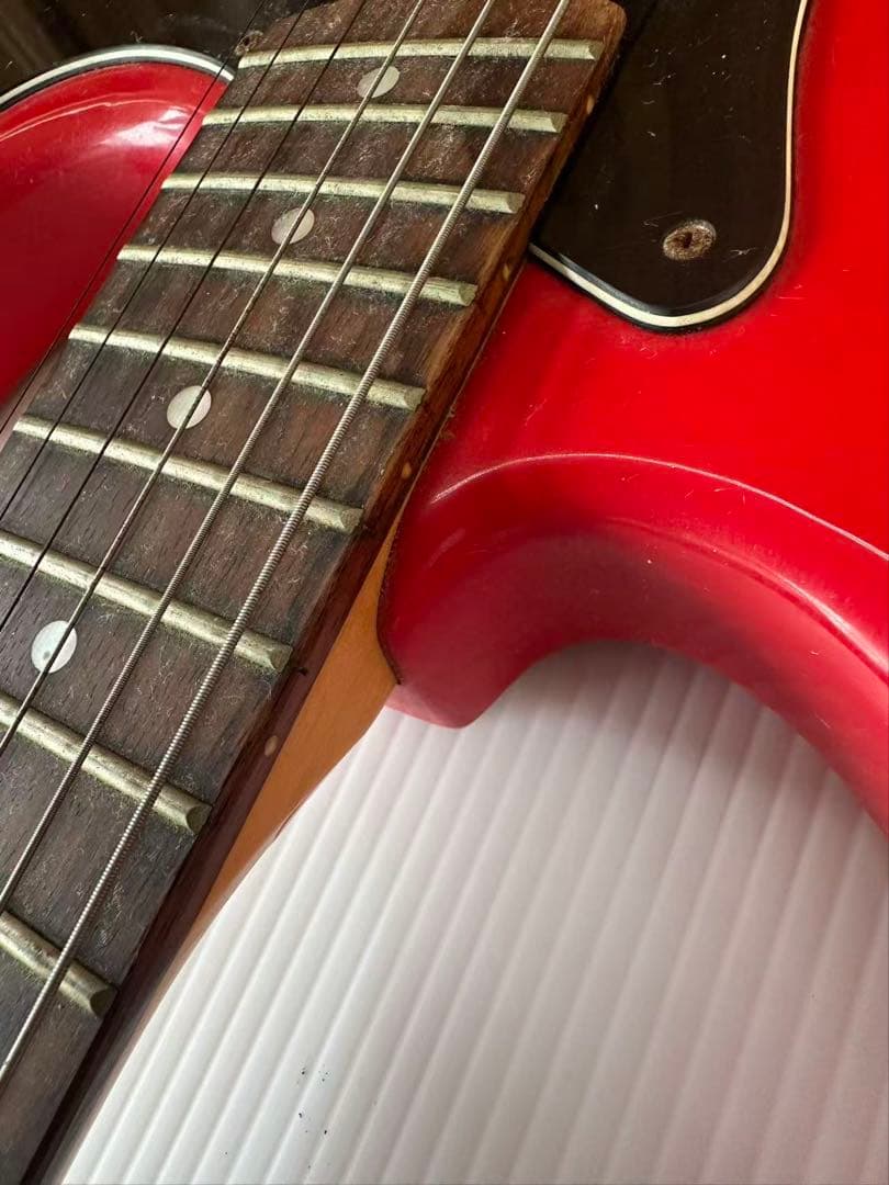 Birthエレキギター(a77)