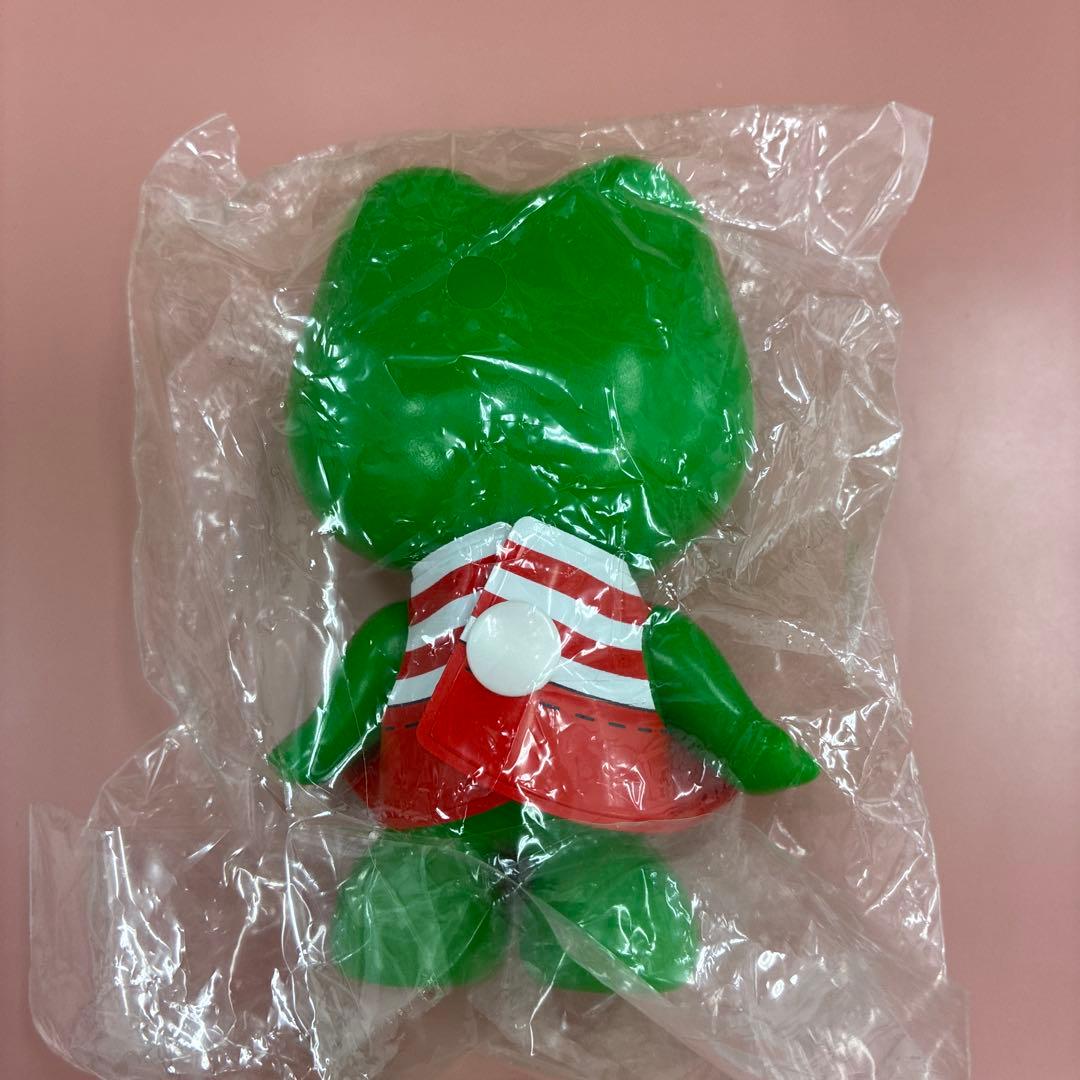 ケロちゃん マスコット 緑色 赤いスカート