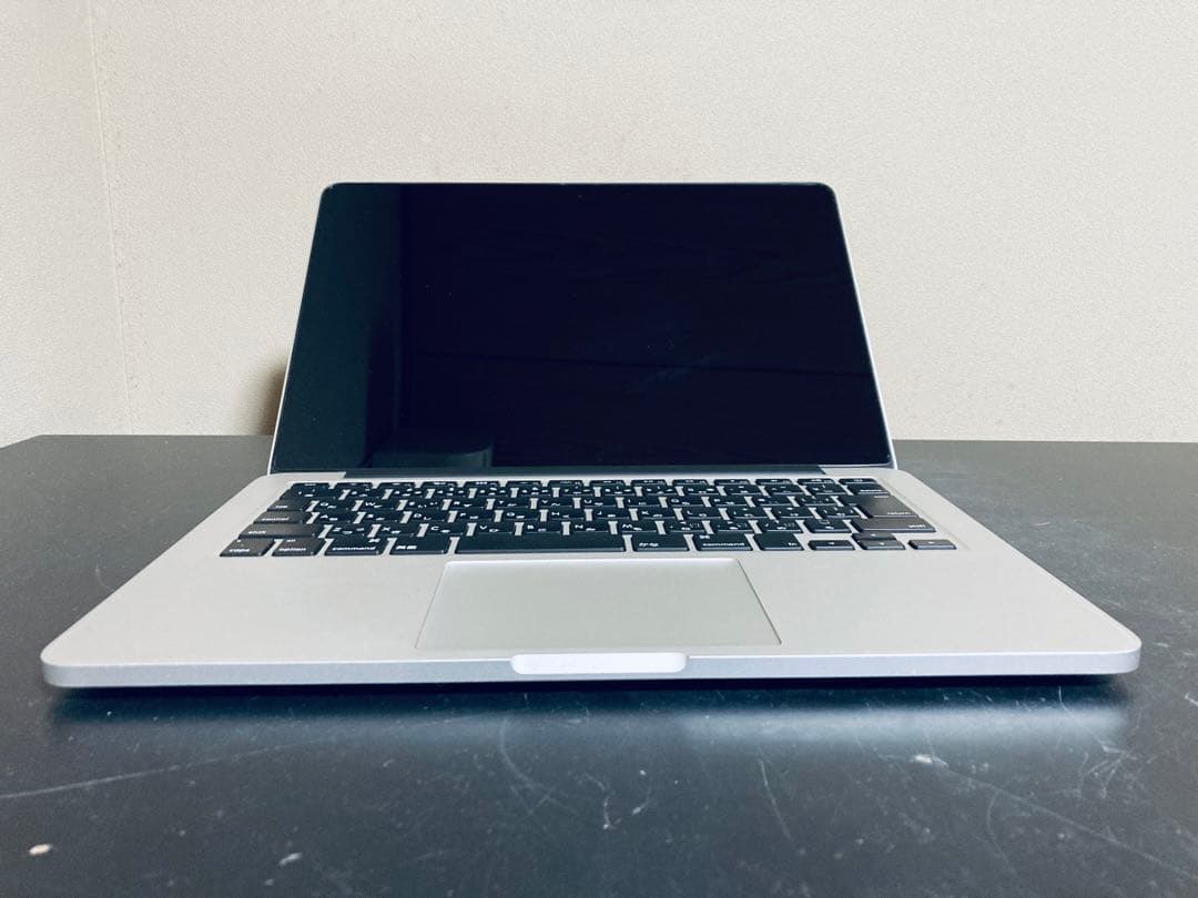 MacBook本体 MacBookPro2015/ Sequoia / Win10/AdobeCS2