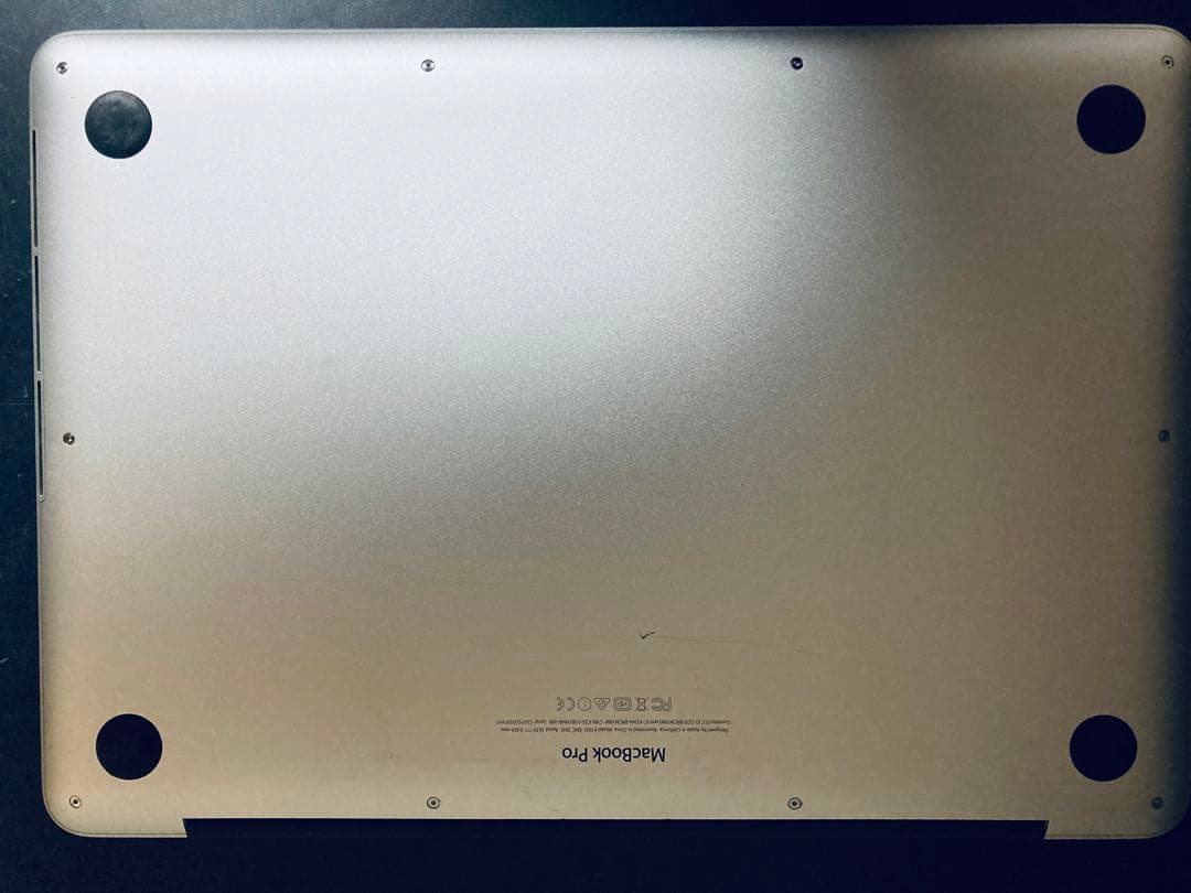 MacBook本体 MacBookPro2015/ Sequoia / Win10/AdobeCS2