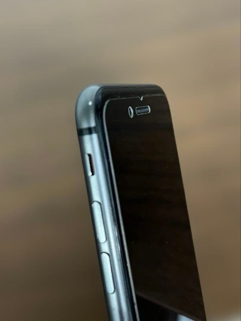 iPhone 8 256GB Simフリー