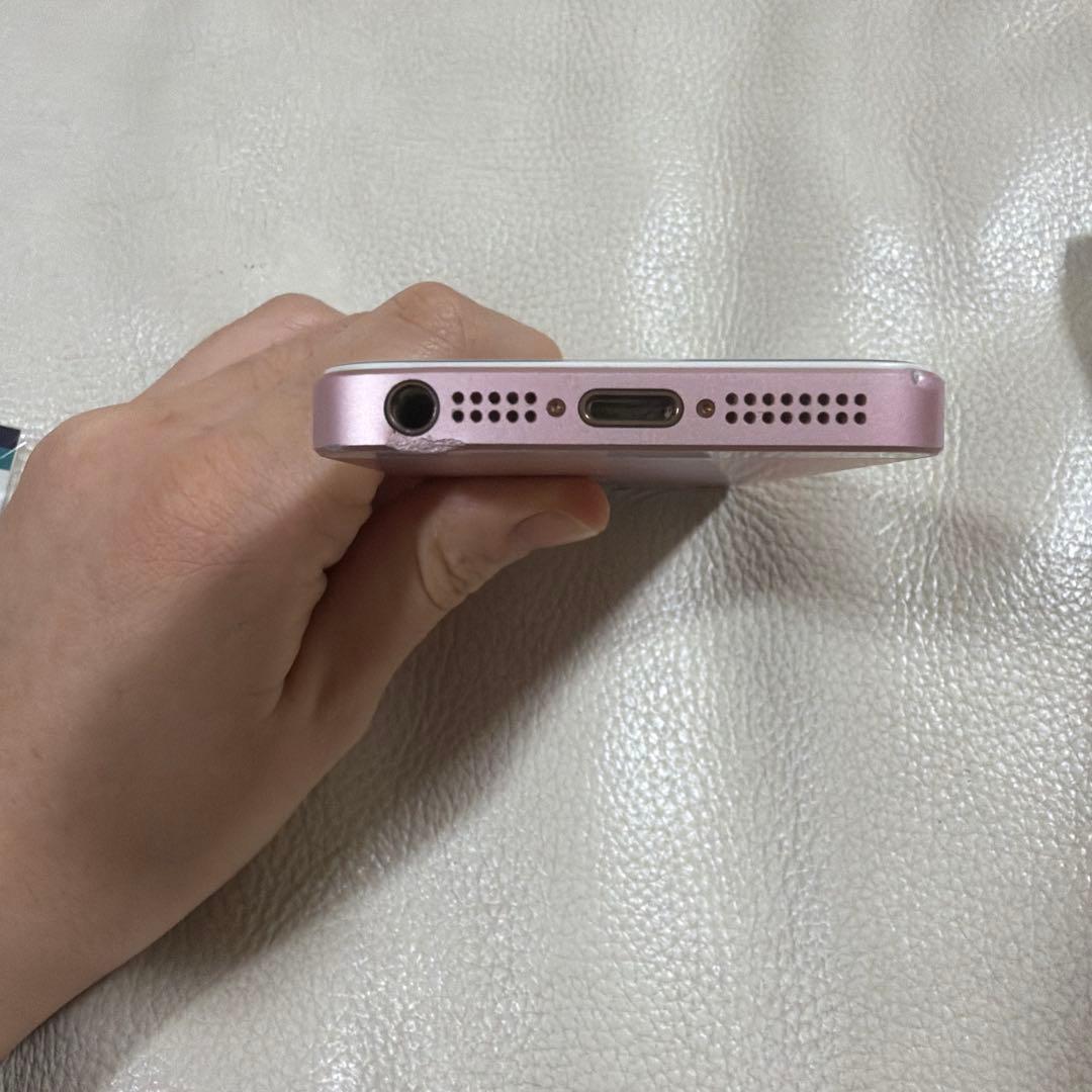 Apple iPhone SE ローズゴールド 本体