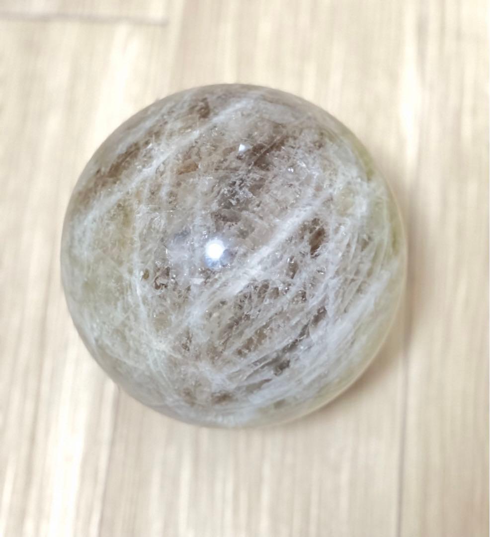 圧巻の大玉！ 5.9Kgシトリン水晶 丸玉 160mm 台座付き