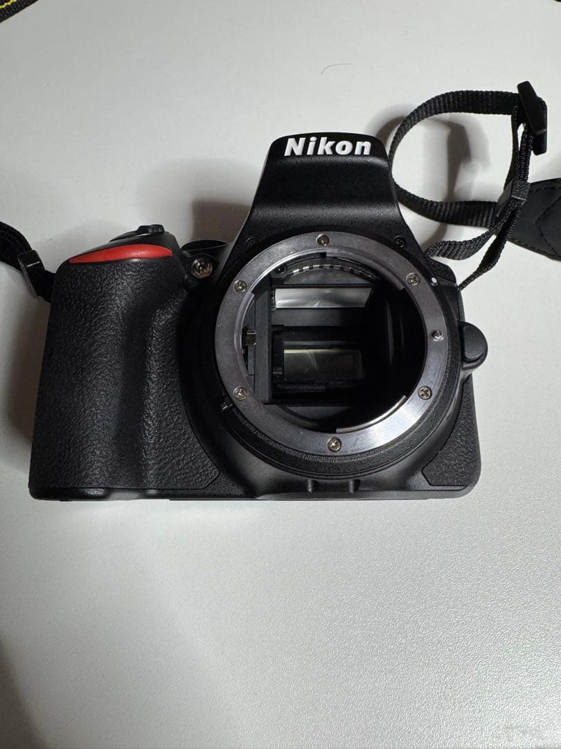 Nikon デジタル一眼レフカメラ D5600 ダブルズームキット