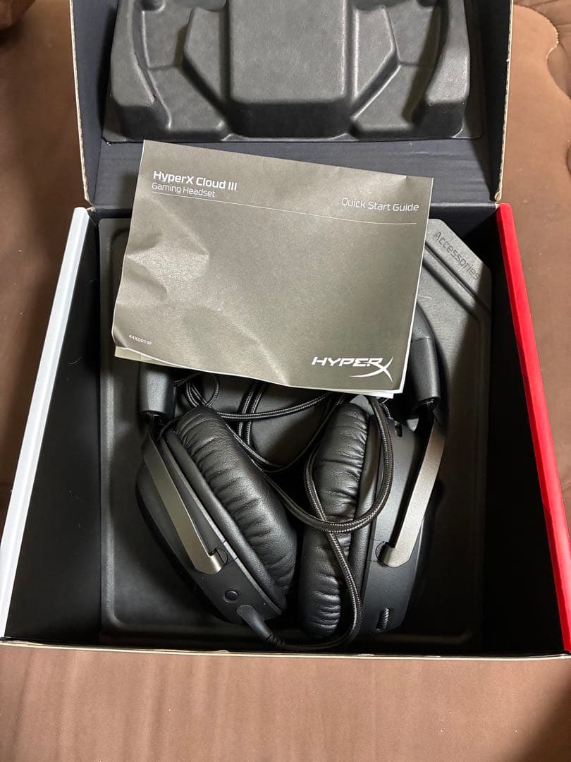 【美品】 HyperX Cloud III ゲーミングヘッドセット