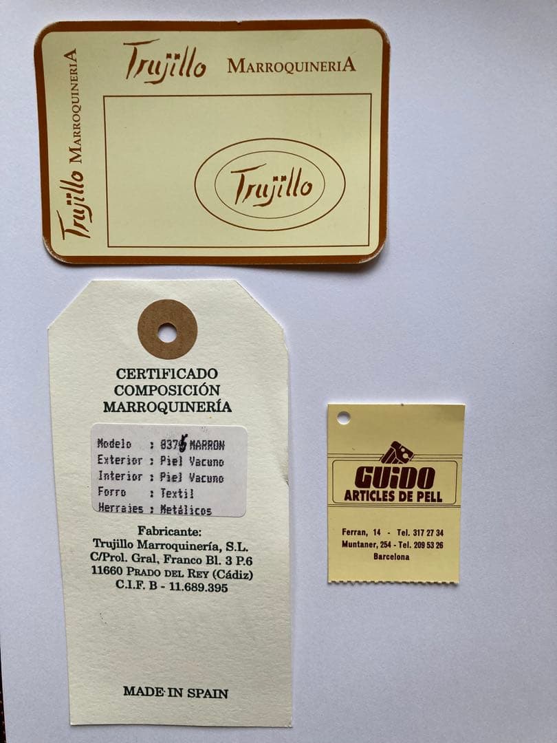 スペイン製 Trujillo パットフォリオ　レザー　A４サイズ