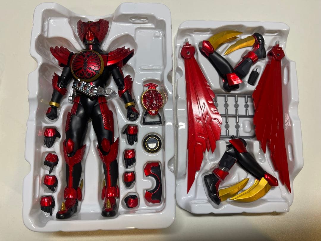 S.H.Figuarts（真骨彫製法）仮面ライダーオーズ タジャドル コンボ