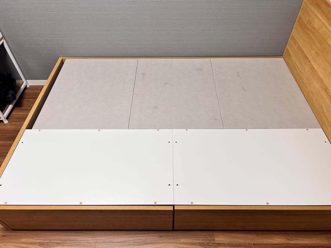 ダブルベッドフレーム 収納付き