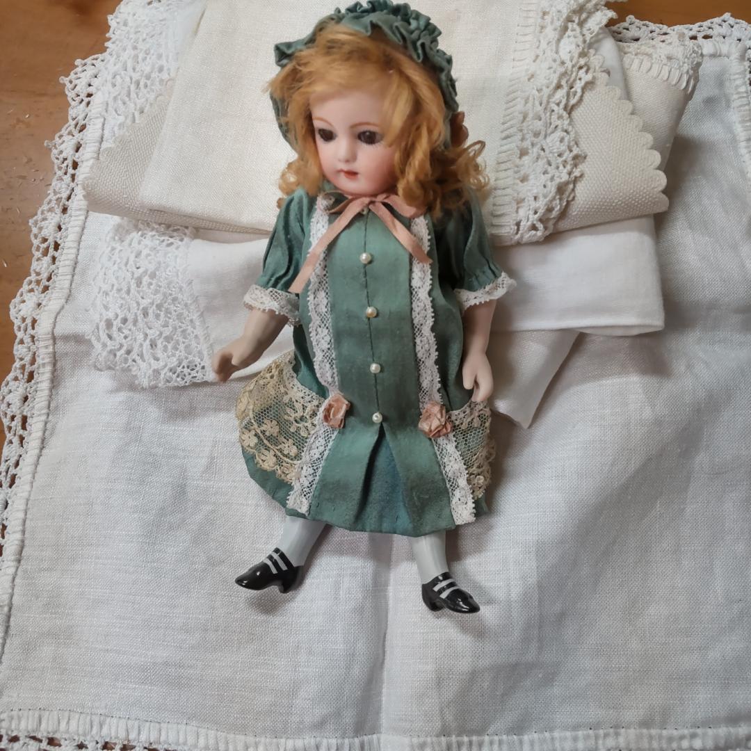 シモン&ハルビック 　アンティークドールリプロ　作家　ビスクドール　ミニョネット