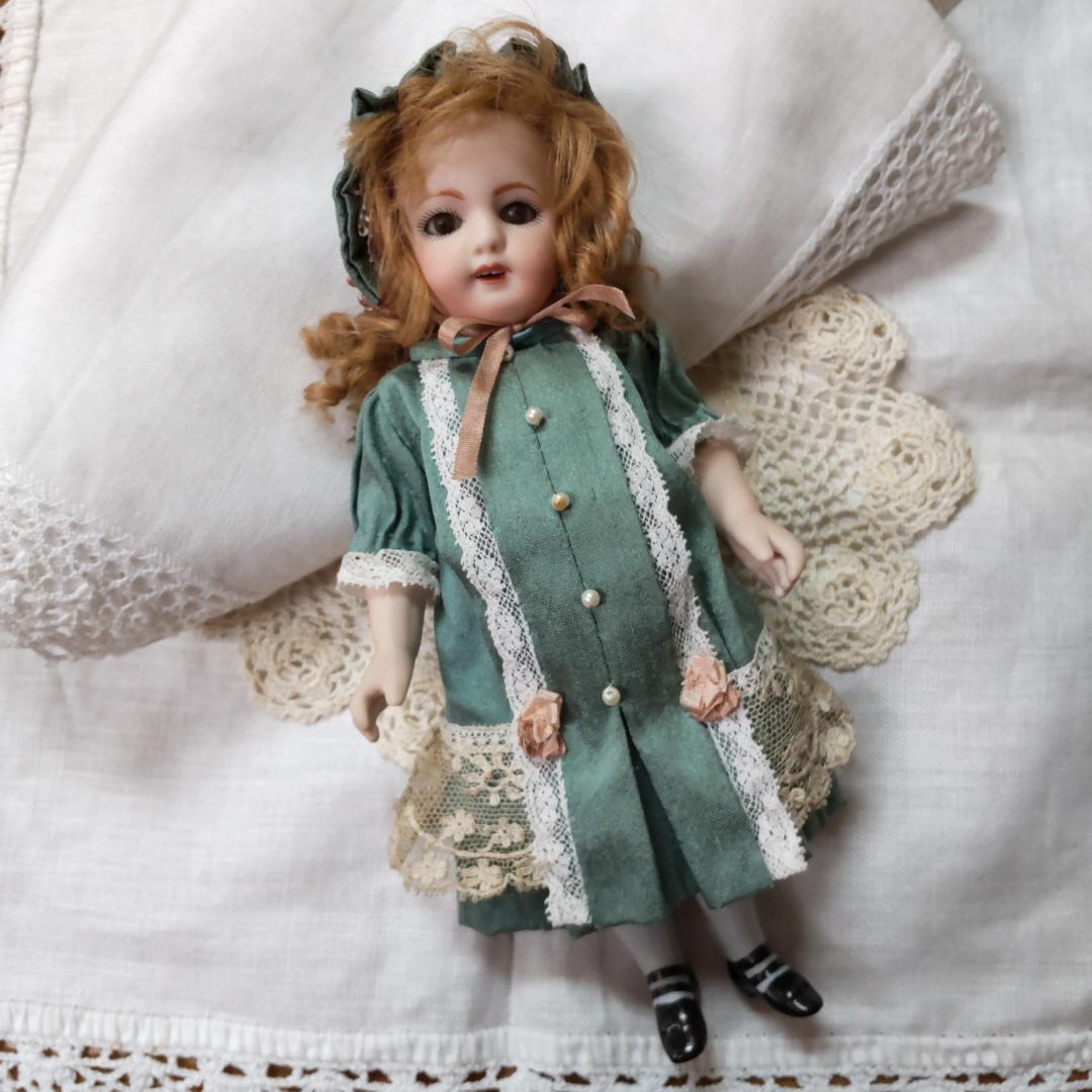 シモン&ハルビック 　アンティークドールリプロ　作家　ビスクドール　ミニョネット