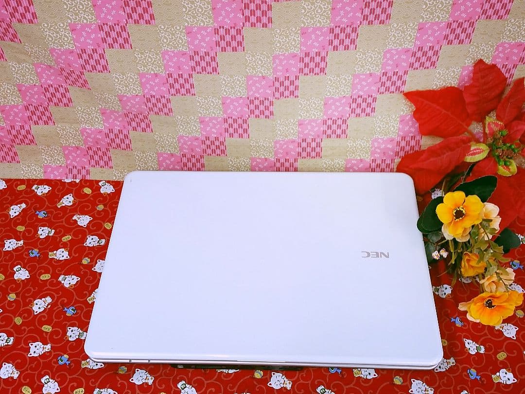 極上品/美品/大容量1000GB！最新Win10搭載！ホワイト色/動画&画像編集