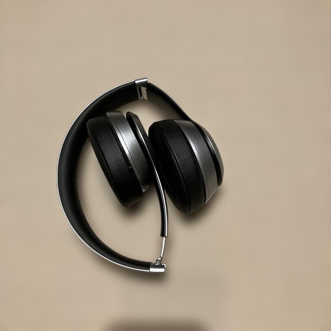 Beats Solo Wireless ワイヤレスヘッドホン シルバー