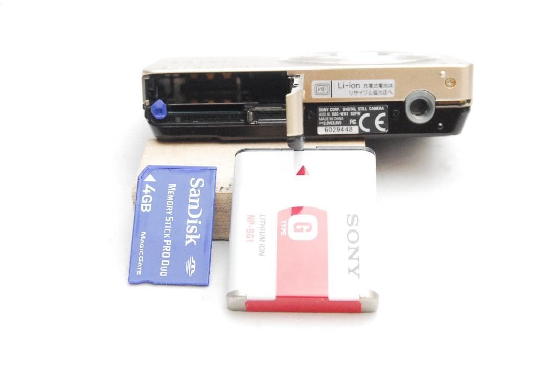 SONY CyberShot DSC-WX1 (良品）