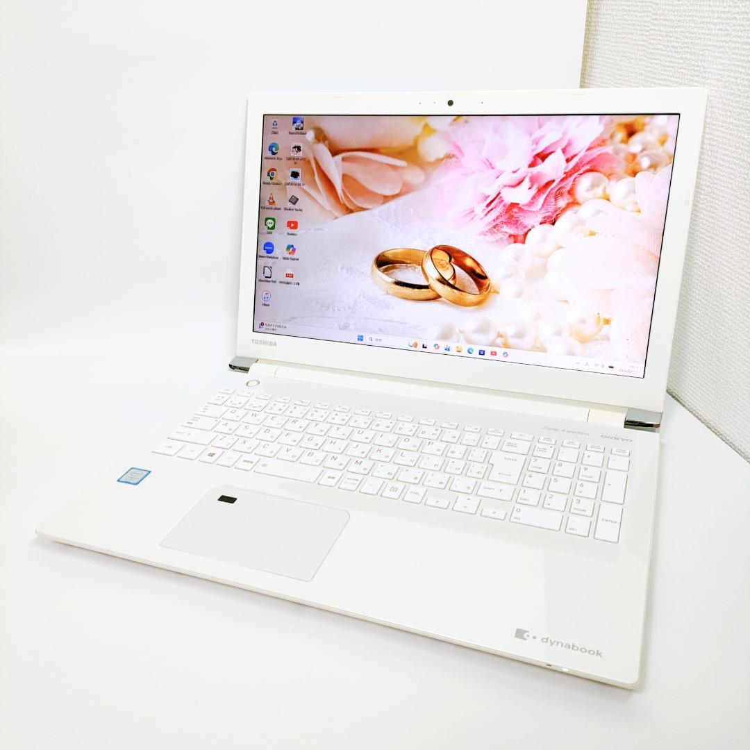 第8世代i7✨️16GB/SSD512G/オフィス/カメラ付き白ノートパソコン