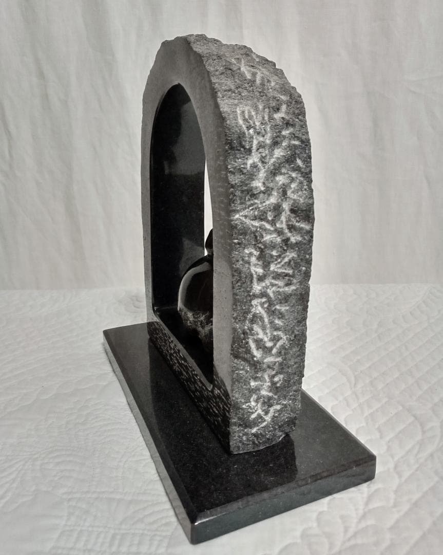 彫刻　オブジェ　石　人物像