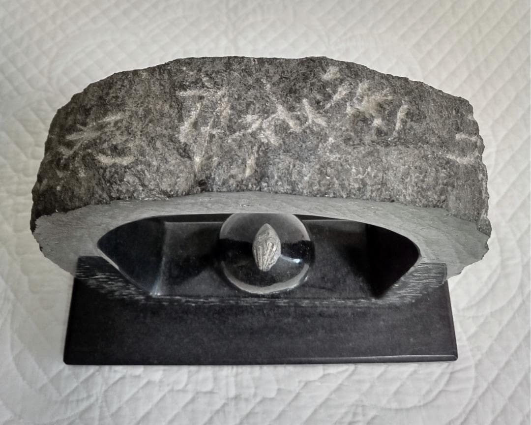 彫刻　オブジェ　石　人物像