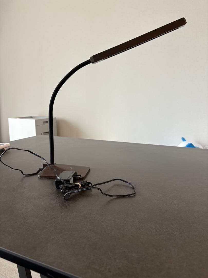 23.8型ディスプレイ(I-O DATA)、スタンドライト ※ケーブル付き