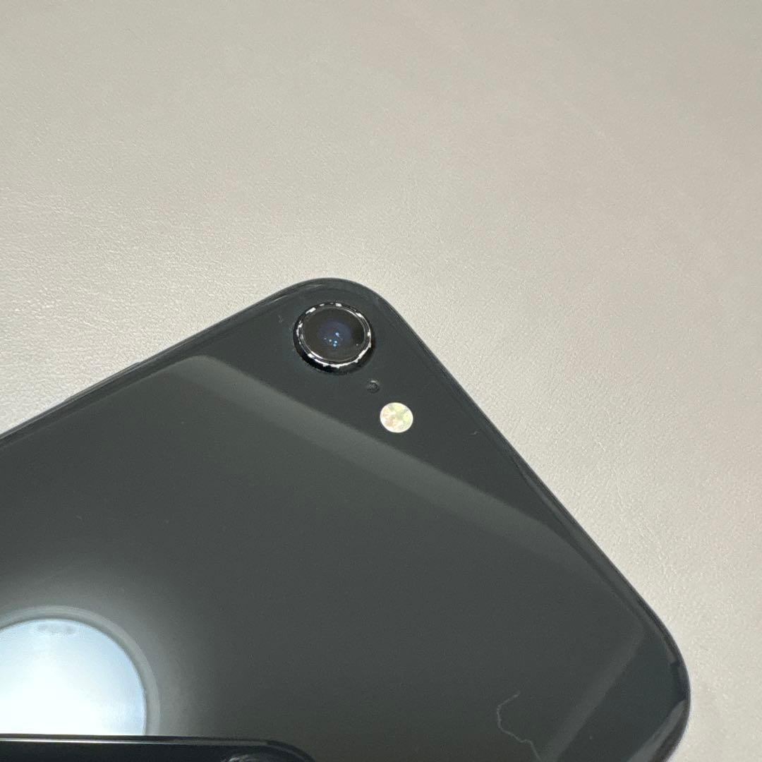 iPhone SE (第2世代) ブラック　128GB