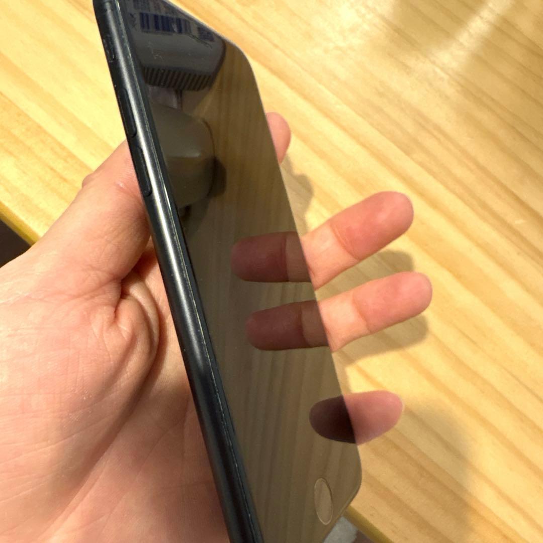 Apple iPhone7 128GB ブラック