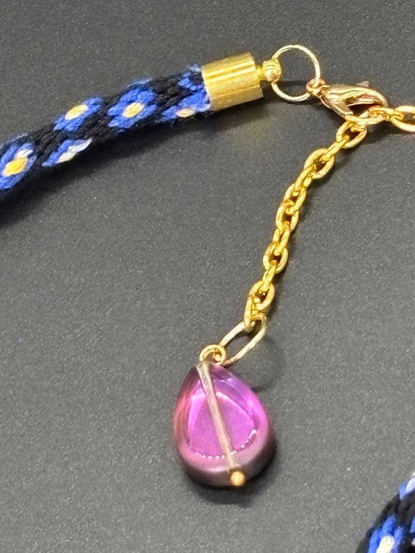 編み込みデザイン チョーカー真珠付き