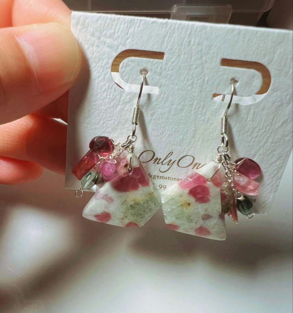 R＊Hです。天然石ピアス　トルマリンインクォーツ　希少石