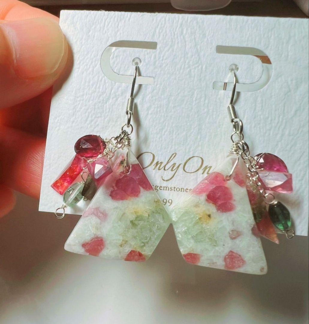 R＊Hです。天然石ピアス　トルマリンインクォーツ　希少石