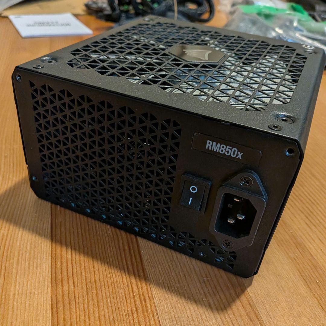 Corsair RM850x 電源ユニット 850W 80 PLUS GOLD