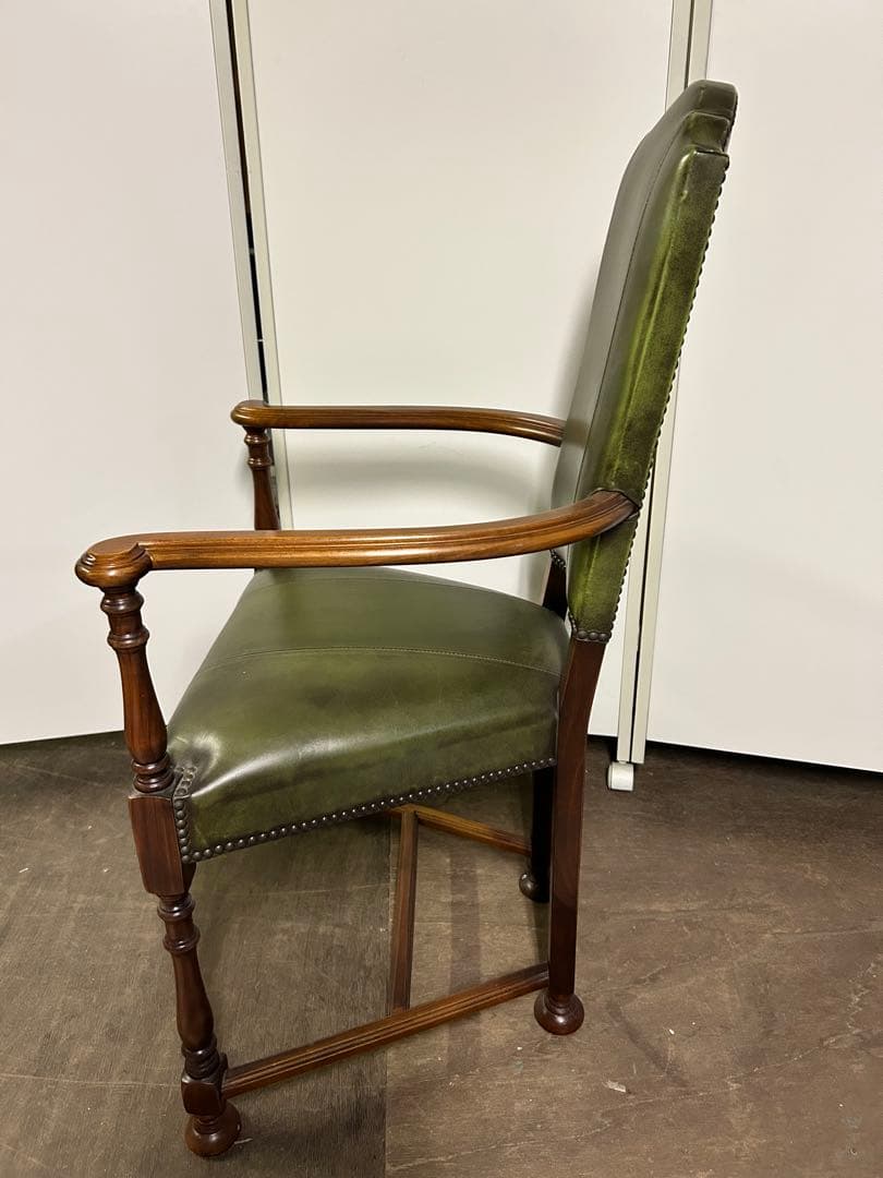 バロッサバレンティー　クラシックアームチェア グリーン