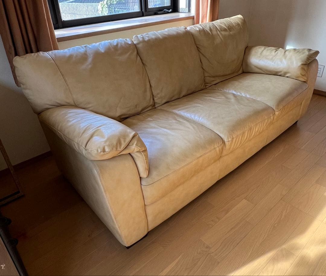 Italsofa イタルソファ　高級ソファ　本革レザー　ベージュ系　3人掛け