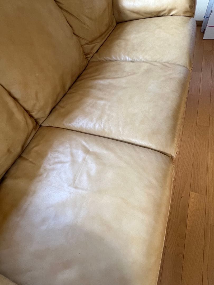 Italsofa イタルソファ　高級ソファ　本革レザー　ベージュ系　3人掛け