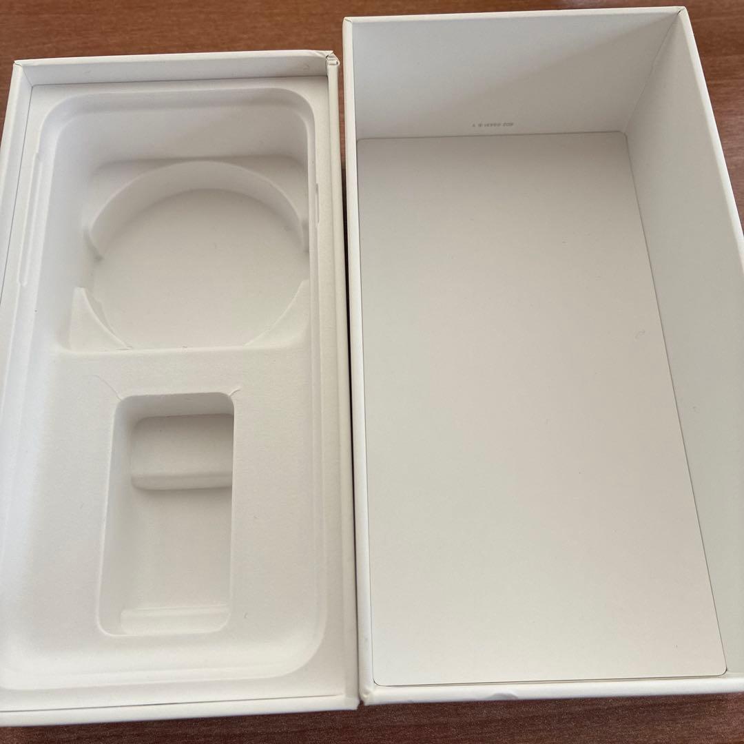 iPhoneSE第二世代　SIMフリー128G