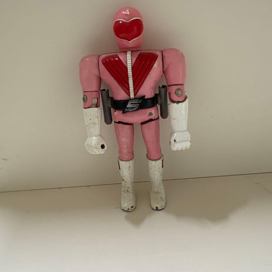 戦隊ヒーロー ピンクフィギュア