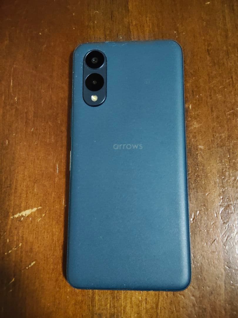 【使用済美品】arrows We2 ネイビーグリーン本体