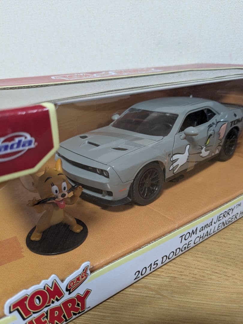 Jada トムとジェリー 2015 ダッジ チャレンジャー ヘルキャット