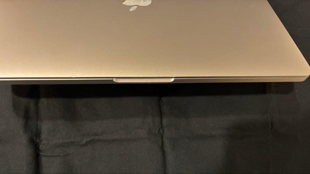 MacbookPro 2020 13インチ i7 32GB 512GB USキー