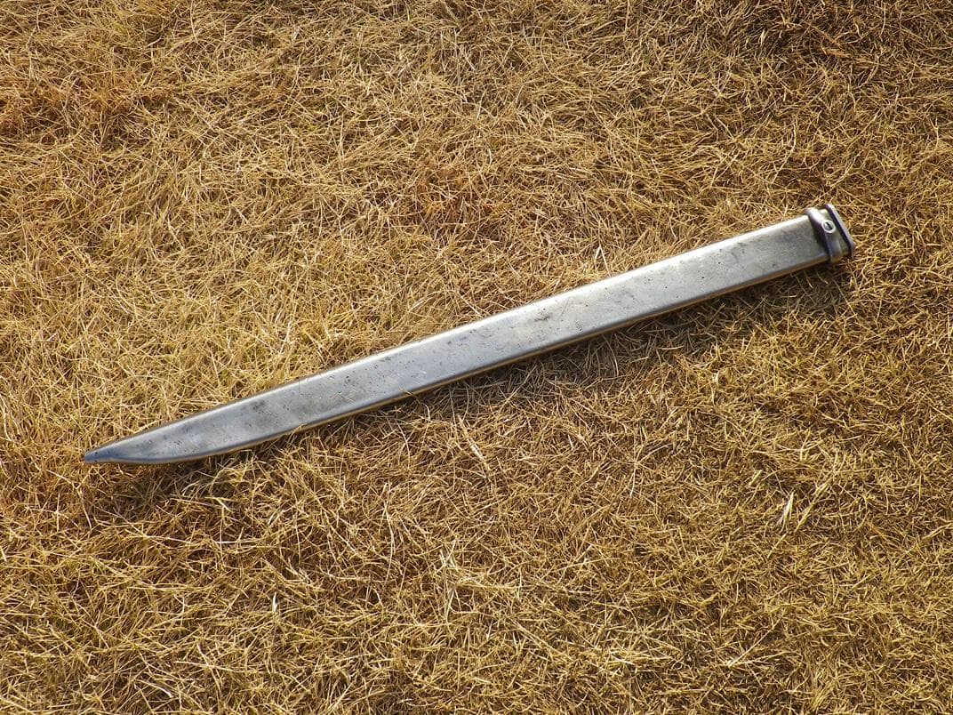 三十年式銃剣の鞘　複製品　レプリカ　スチール製