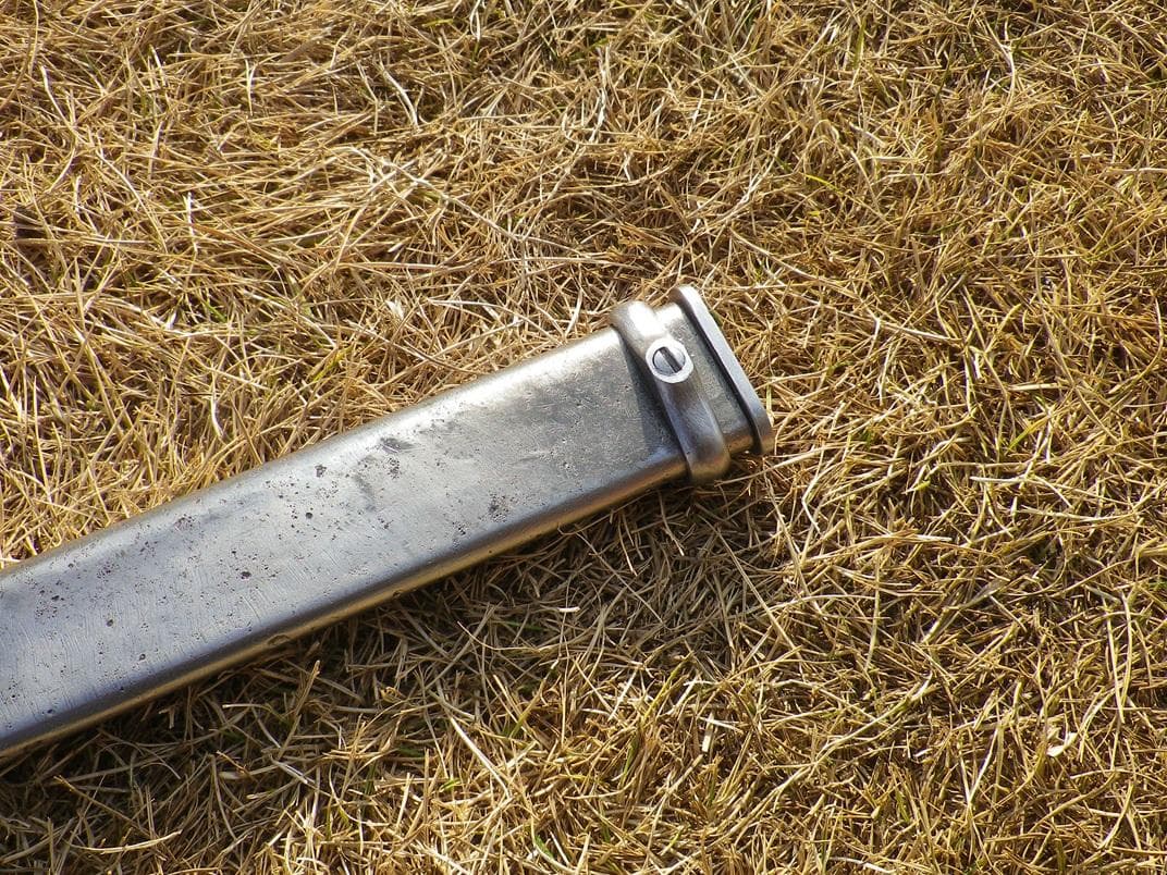 三十年式銃剣の鞘　複製品　レプリカ　スチール製