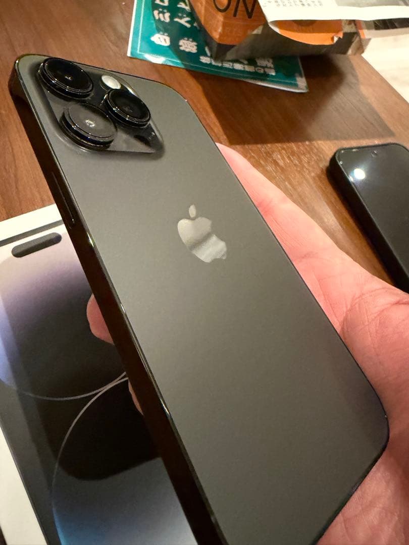 【美品】 値下 iPhone14 Pro 1TB スペースブラック　SIMフリー