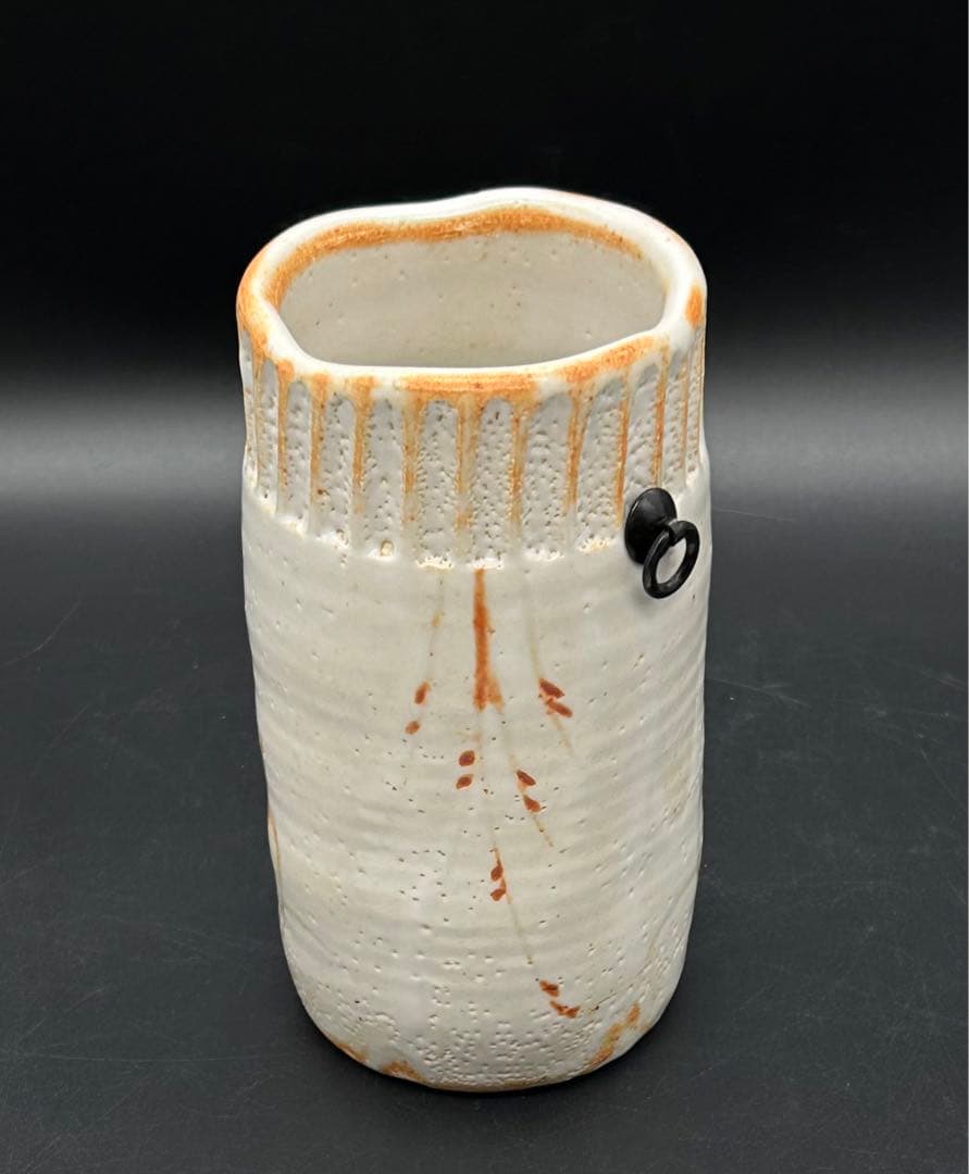 陶器　茶道具　花入れ　美濃焼通産大臣指定伝統工芸士　佐藤比良夫　志野焼　志野花生