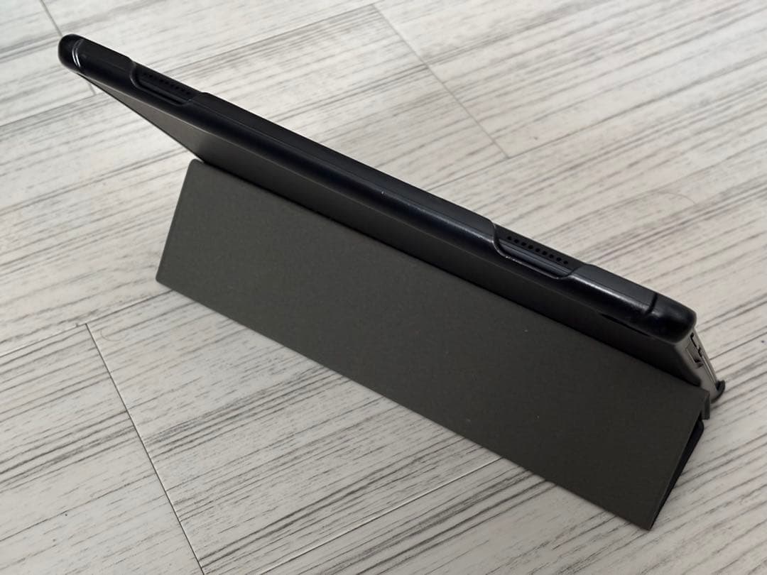 Lenovo TB-X505F Androidタブレット 本体 ケース付き