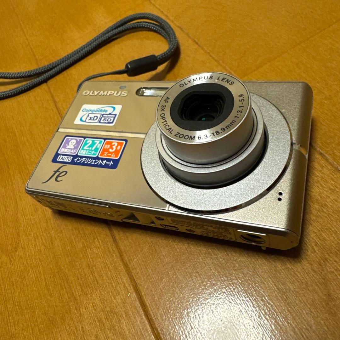 ジ*ン様 オリンパス FE-3010 デジカメ 12MP 動作品 SD2GB・充