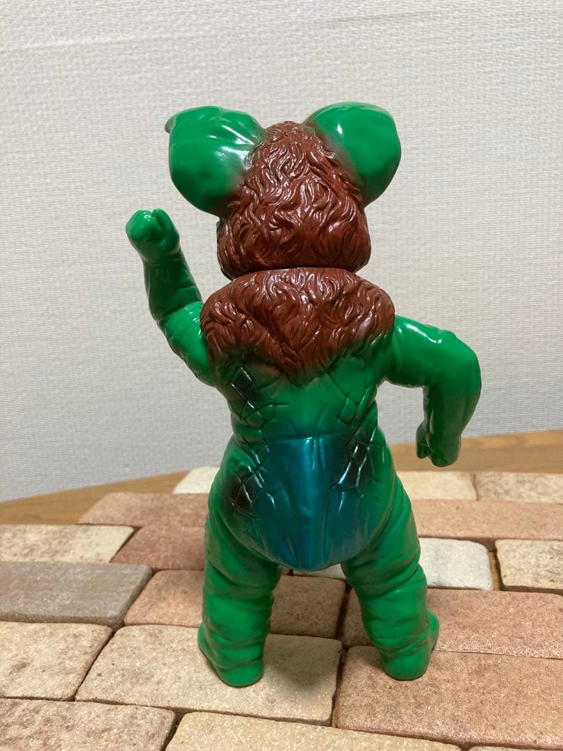 やまなや怪獣郷ウルトラファイト イカルス星人　グリーン