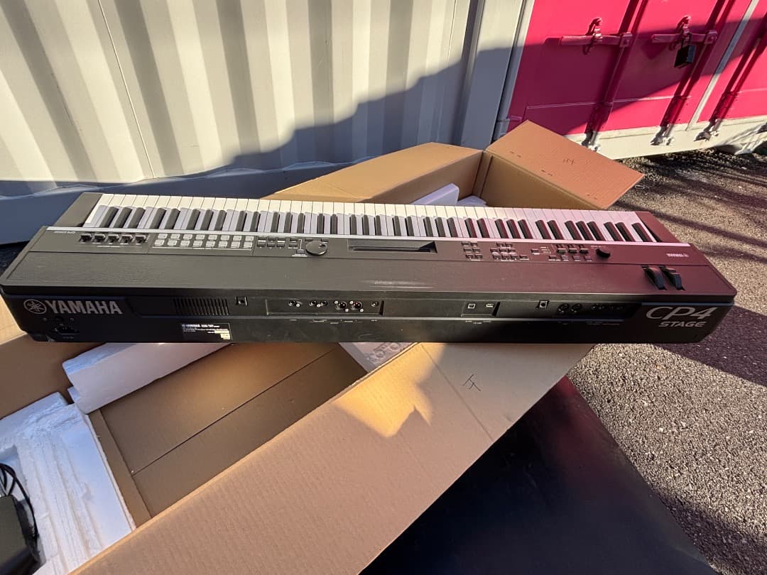 鍵盤楽器 YAMAHA CP4 STAGE