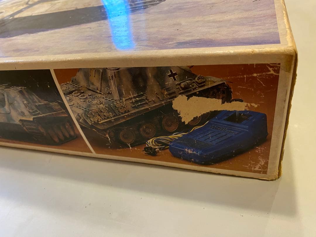 昭和レトロ バンダイ 1/24 ヤークトパンター ヴィンテージ　迫力の箱絵