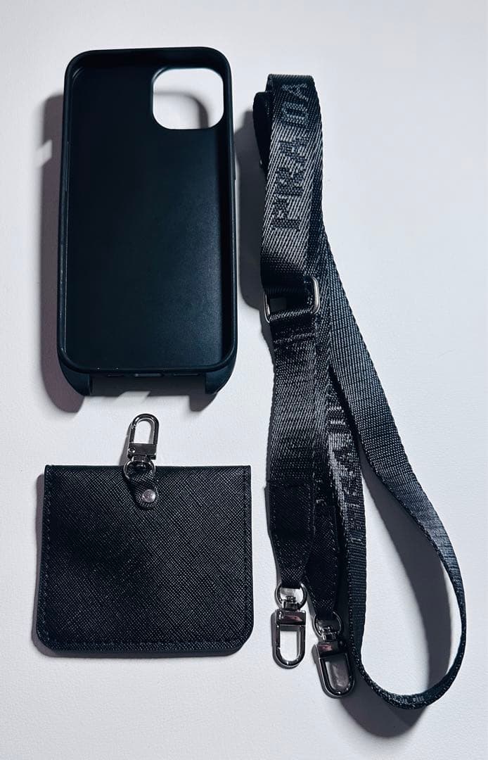 iPhone ケース　プラグ　美品 (一個) iPhone 13pro